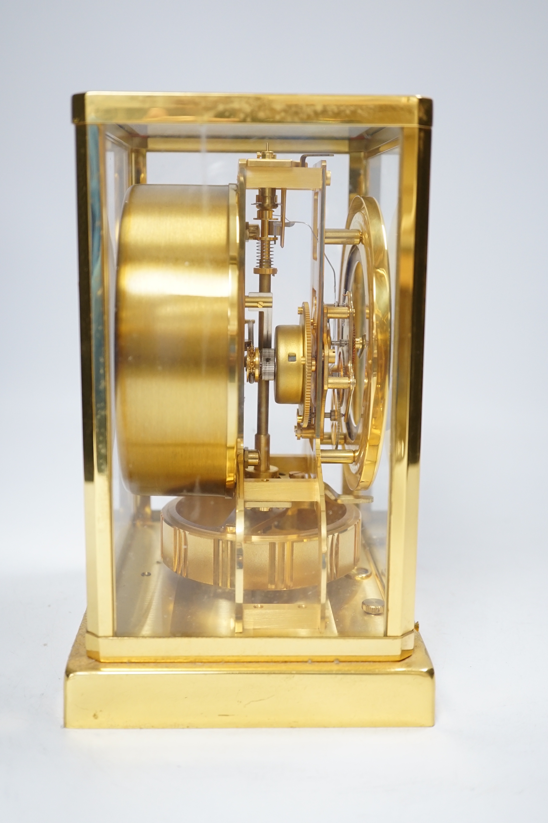 A Jaeger Le Coultre Atmos clock, serial number 482580